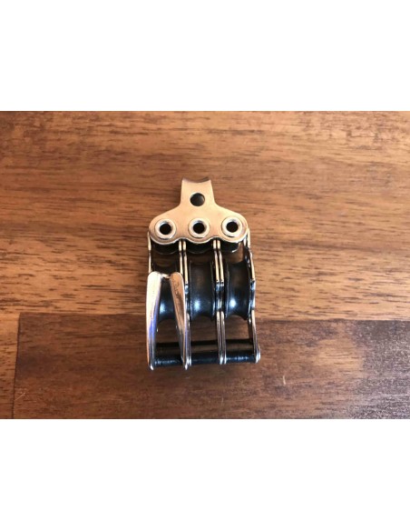 Viadana Block 17mm Triple Becket V Jam Cleat VI0811 H2O Sensations